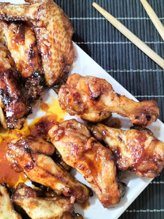 Una foto de Alitas de pollo picantes (estilo Thai)