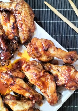 Una foto de Alitas de pollo picantes (estilo Thai)