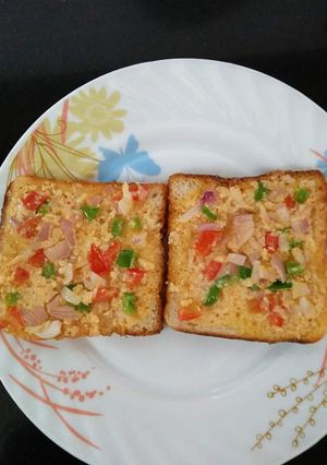 A picture of Malai bread Pizza.