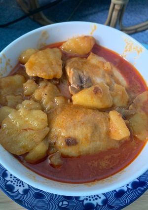 A picture of Chicken Massaman Curry with Curry Paste Mix.