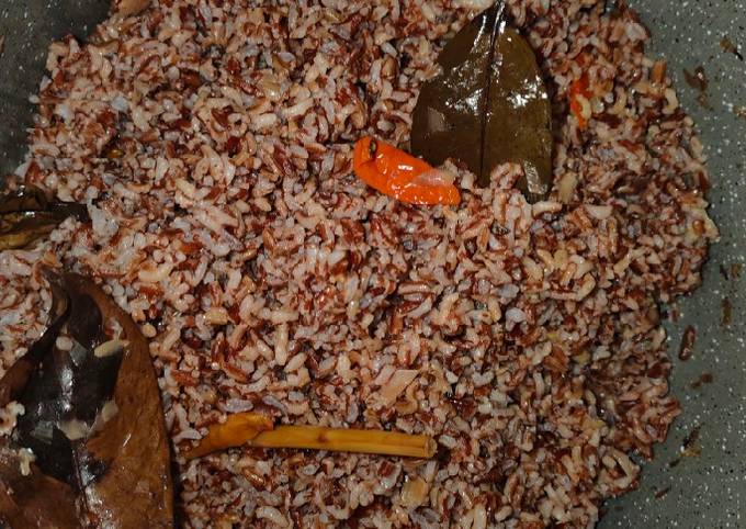 Cara membuat Nasi (merah) Liwet Kecombrang Cara membuat Nasi (merah) Liwet Kecombrang