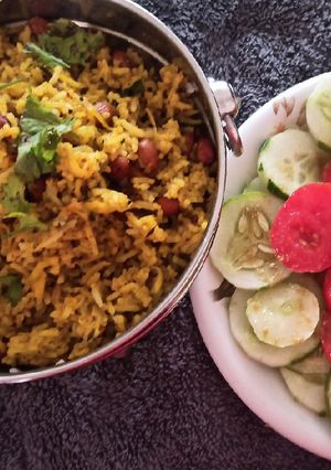 कच्चा आम फ्राइड राइस (kaccha aam fried rice recipe in Hindi) रेसिपी मुख्य फोटो