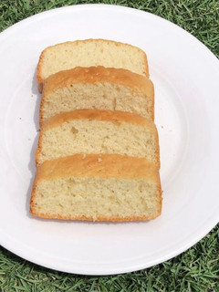 A picture of Plain cake.