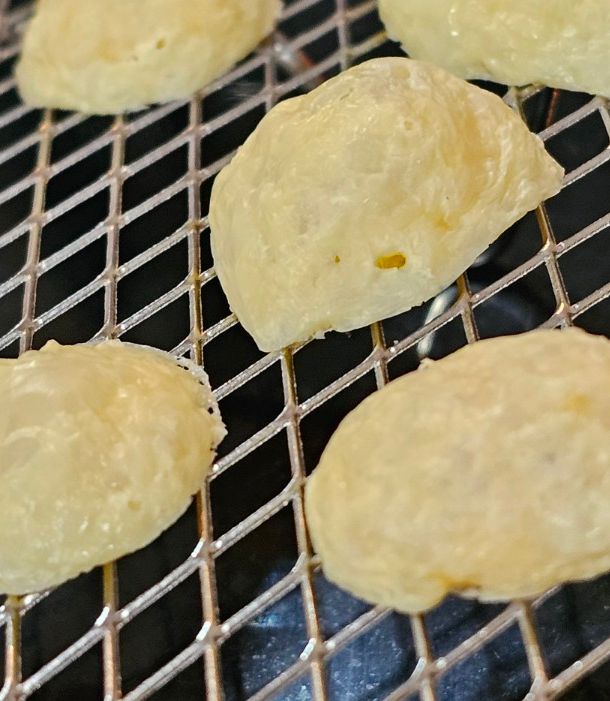 Foto resep Camilan Anak Sehat & Enak: Resep Keju Krispi 1 Menit Solusi GTM BB Booster
