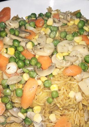صورة لوصفة ارز بالخضار 🍽