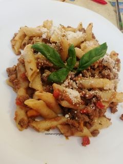 Una foto de Macarrones con salsa con carne de ternera