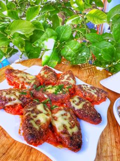 صورة لوصفة طاجين الباذنجان بطريقة مختلفة ولذيذة جدا 🍆🍅🧀🍲