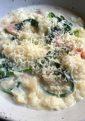 A picture of Bacon & Spinach Milk Rice Soup.