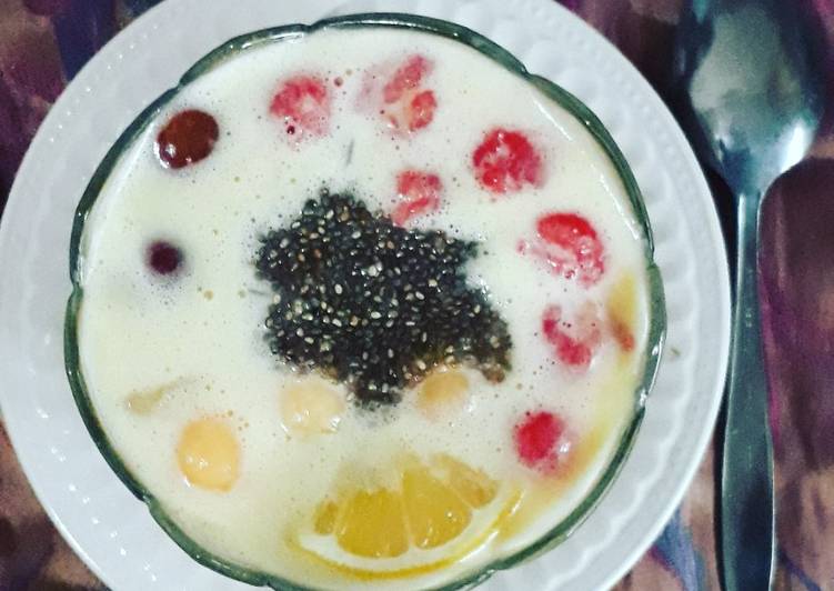 Langkah Mudah untuk Membuat Sup buah yogurt jerman yang Enak