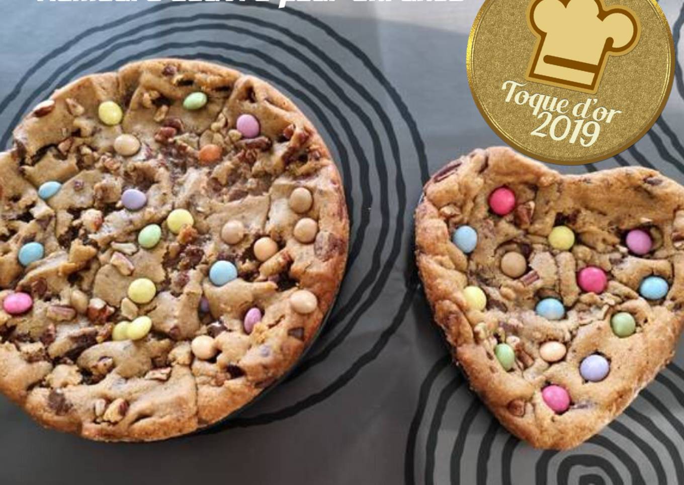Cookie géant et son cœur déco smarties