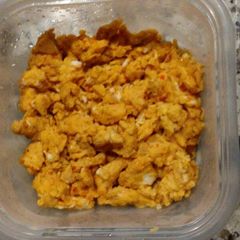 A picture of Bell pepper Scrambled Eggs.
