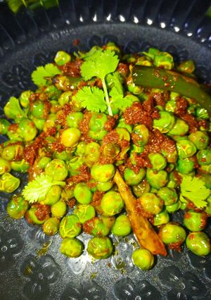 इंस्टेंट हरा मटर मसाला (Instant hara matar masala recipe in hindi) रेसिपी मुख्य फोटो