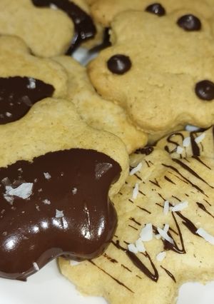 Foto principal de Galletas de aceite con limón y canela