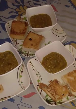पाव भाजी (Pav bhaji recipe in Hindi) रेसिपी मुख्य फोटो