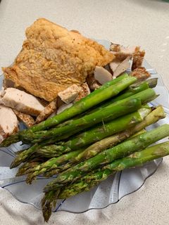 Una foto de Espárragos trigueros al horno