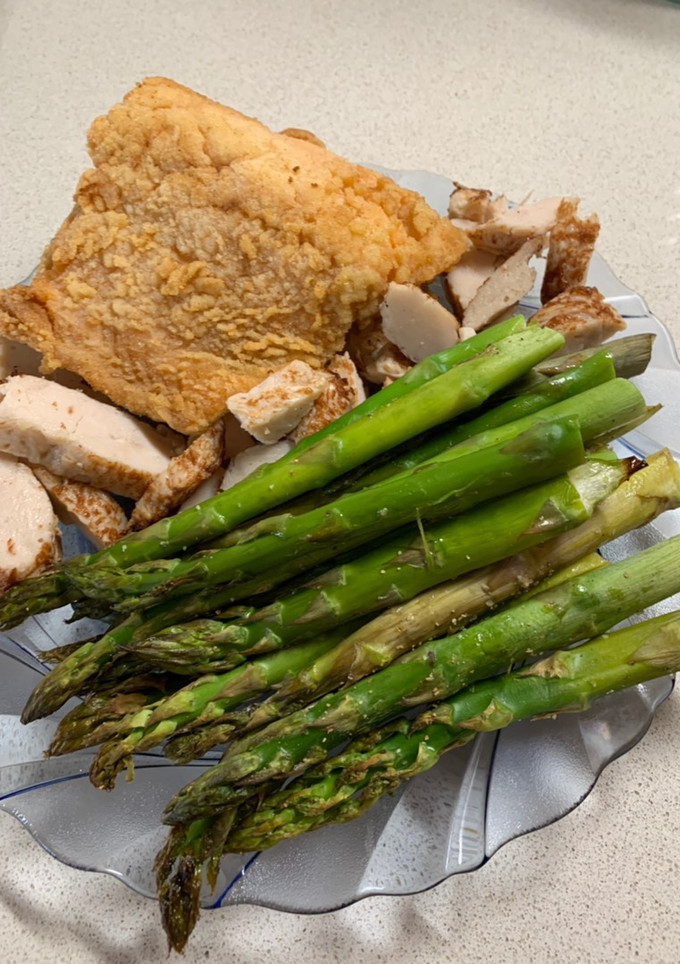 Una foto de Espárragos trigueros al horno