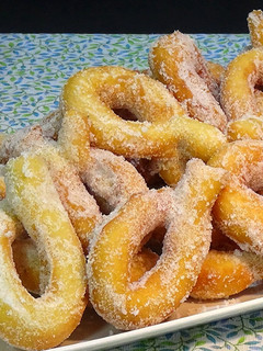 Una foto de Rosquillas de naranja y queso