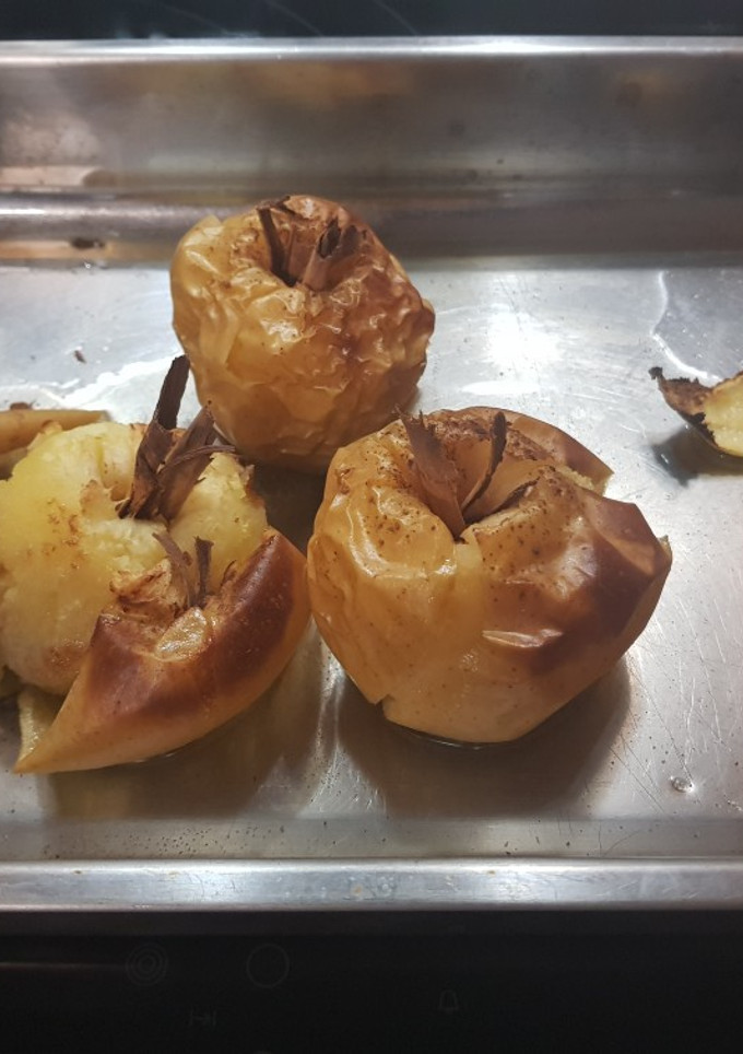 Una foto de Manzanas asadas