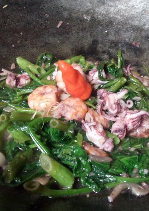 Foto resep Kangkung Seafood Saus Tiram