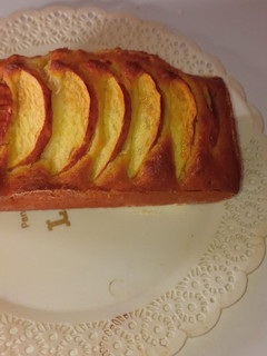 Una foto de Budín de manzana 🍎