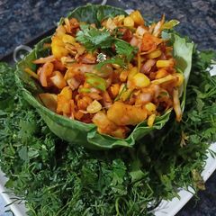 A picture of Schzewan cabbage salad.