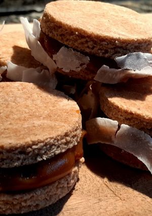 Una foto de Alfajores Integrales sin azúcar