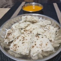 A picture of Surati Madhi na dhokla idada.