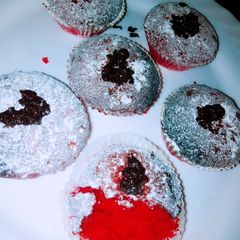 A picture of Redvelvet  cupcakes.