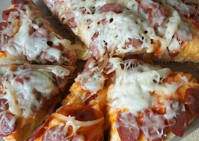 Langkah Mudah untuk Membuat Pizza teflon rumahan yang Bisa Manjain Lidah