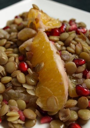 Narancsos-gránátalmás lencsesaláta recept fotója