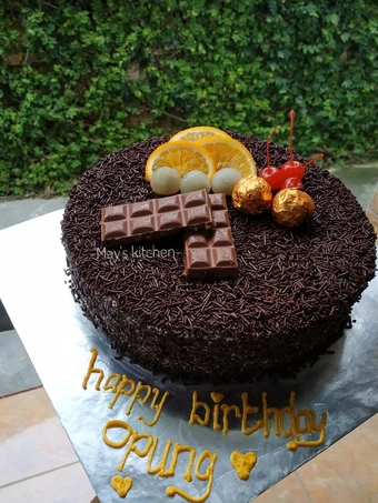 Cara Mudah Membikin Resep  Chocolate Fruit Birthday Cake yang Lezat, Bikin Ketagihan