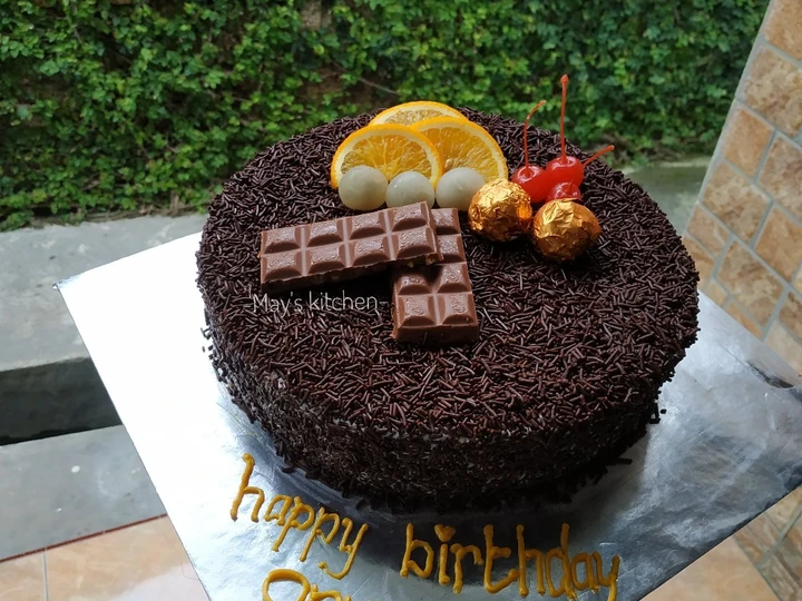 Cara Mudah Membikin Resep  Chocolate Fruit Birthday Cake yang Lezat, Bikin Ketagihan