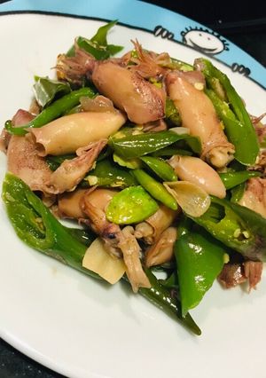 Foto resep Tumis Cumi asin cabai hijau dan petai