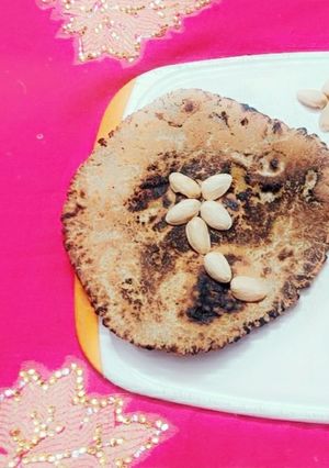 A picture of Bajra roti healthy & tasty 😋😍.