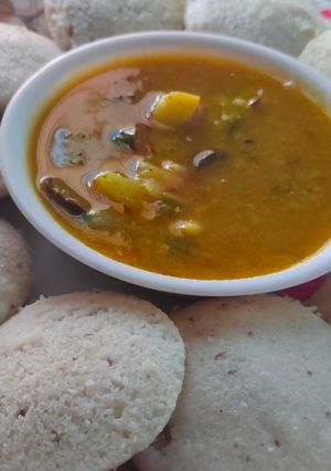 इडली रेसिपी (Idli Recipe in Hindi) रेसिपी मुख्य फोटो