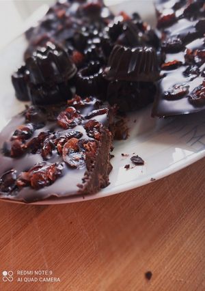 Φωτογραφία της συνταγής Dark chocolate 🍫 cranberries!!