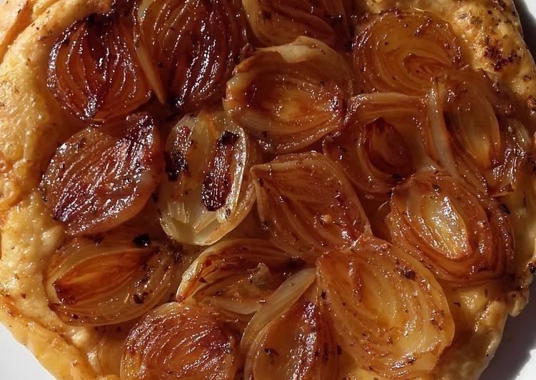 Tarta Tatin de cebolla