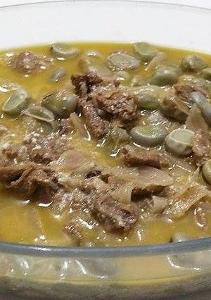 صورة لوصفة مثومة بالفول (طبخة سورية)