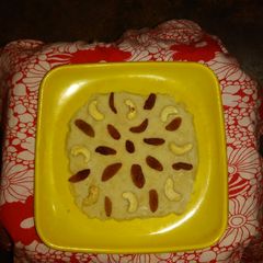 A picture of Kheer halwa.
