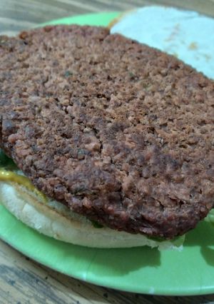 Una foto de Hamburguesa de lentejas, (no es carne)