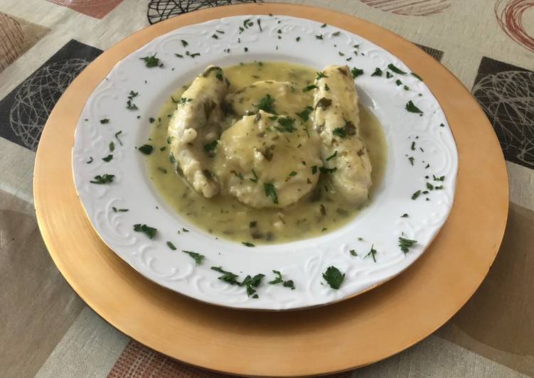 Rape y merluza en salsa de ajo y vino blanco
