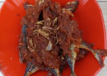 Mudahnya Membuat Sambal ikan layang Praktis Enak