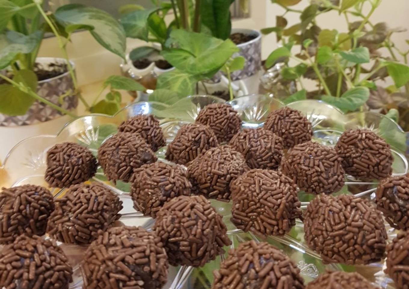 Chocolate orange brigadeiros