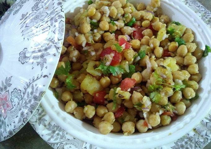 White chana chaat ❤