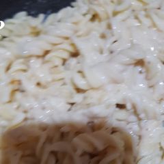 A picture of Quick lunchbox pasta.