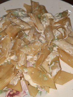Una foto de Fideos con queso Messonier al pesto