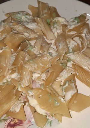 Una foto de Fideos con queso Messonier al pesto