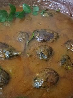 எண்ணெய் கத்திரிக்காய் குழம்பு(புளி சேர்த்து செய்வது) செய்முறை முக்கிய புகைப்படம்