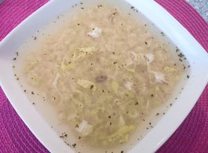 Una foto de Sopa de pollo