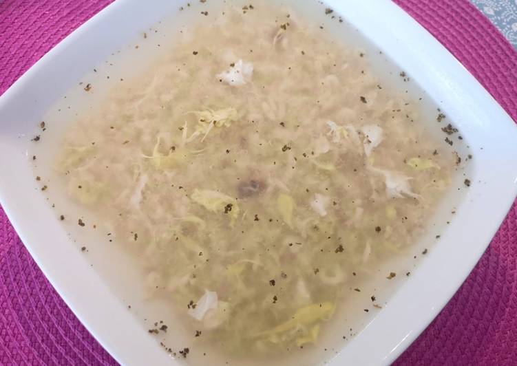 Sopa de pollo